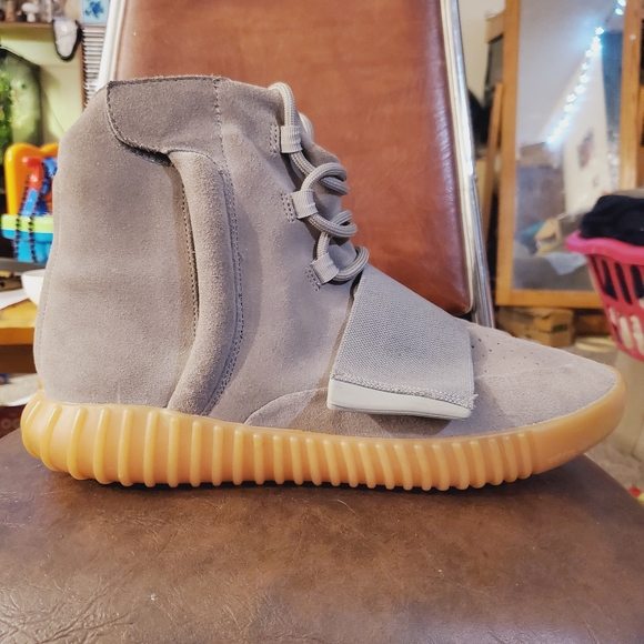 Yeezy 750 gray gums - Picture 2 of 6